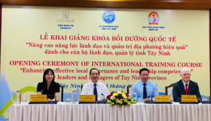 Mr. Nguyen Thanh Ngoc, Chairman of the People’s Committee of Tay Ninh Province, Assoc. Prof. Dr. Nguyen Ba Chien, NAPA President, and Mr. Jean François Verdier, French expert, co-chairing the seminar.