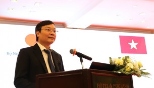 Vice Minister Truong Hai Long at the workshop.