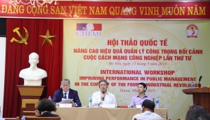 Đoàn Chủ tịch chủ trì Hội thảo