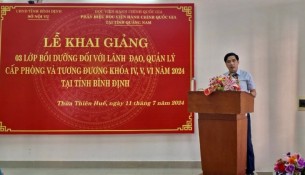 PGS.TS. Nguyễn Hoàng Hiển, Giám đốc Phân hiệu Học viện Hành chính Quốc gia tại tỉnh Quảng Nam phát biểu tại Lễ Khai giảng.