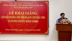 PGS.TS. Nguyễn Hoàng Hiển, Giám đốc Phân hiệu Quảng Nam phát biểu tại Lễ Khai giảng.